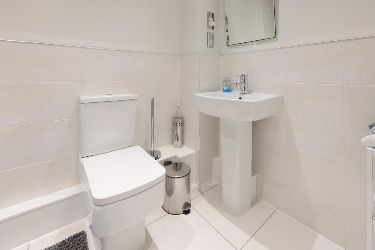 Southbank Apartment. New! With Free Parking