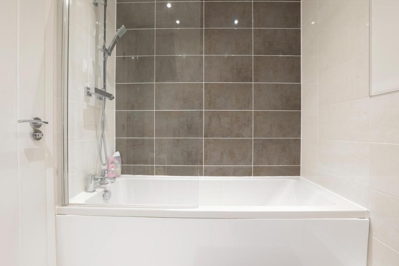 Southbank Apartment. New! With Free Parking * Leeds (West Yorkshire)